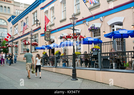 Outside patio of Garrick's Head Pub in downtown Victoria, BC, Canada in the summer. Stock Photo