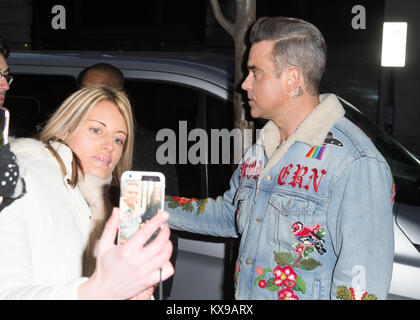 Robbie Williams pictured arriving at the Radio 2 studio  Featuring: Robbie Williams Where: London, United Kingdom When: 08 Dec 2017 Credit: Mario Mitsis/WENN.com Stock Photo