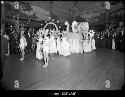 Grace Bros Ball at Palais Royal Moore Park (3449180076) Stock Photo