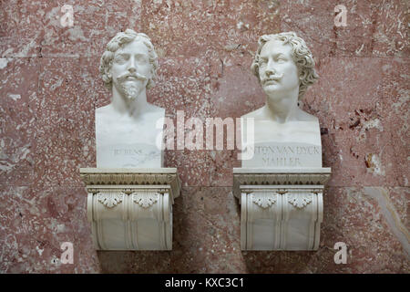 Flemish painters Peter Paul Rubens (L) and Anthony van Dyck (Anthonis van Dyck). Marble busts by German sculptor Peter Simon Lamine (1809) and by German sculptor Christian Daniel Rauch (1812) on display in the hall of fame in the Walhalla Memorial near Regensburg in Bavaria, Germany. Stock Photo