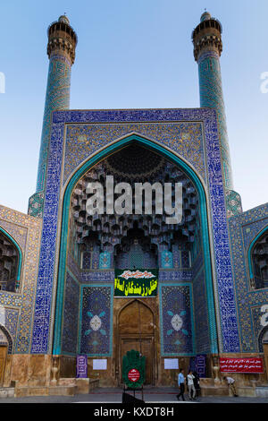 Masjed-e Shah or Shah Mosque, Naqsh-e Jahan or Imam Square, Esfahan, Iran Stock Photo