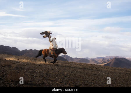 Golden eagle hunter Kazakh eagle festival Bayan Ölgii Ulgii Stock Photo