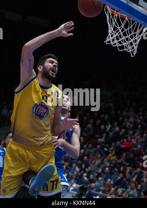 Saint Petersburg, Russia. 10th Jan, 2018. Antonio Iannuzzi of Fiat Turin vie for the ball during the EuroCup Round 2 Top 16 basketball match between Zenit St. Petersburg and Fiat Turin at the Yubileyny Sports Palace. Credit: Igor Russak/SOPA/ZUMA Wire/Alamy Live News Stock Photo