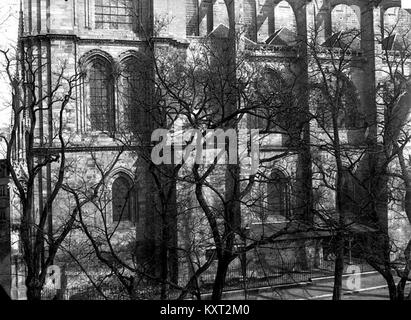 Eglise Notre-Dame - Façade nord, partie - Mantes-la-Jolie - Médiathèque de l'architecture et du patrimoine - APMH00006484 Stock Photo