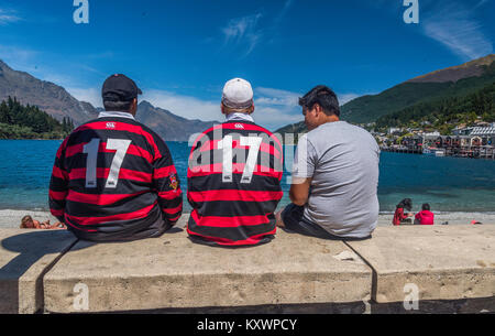 Holiday makers at Queenstown, Otago, New Zealand Stock Photo