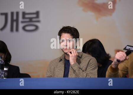 Seoul, Korea. 11th Jan, 2018. Dylan O'Brien, Thomas Brodie-Sangster and Ki Hong Lee etc. attend the production conference of The Death Cure in Seoul, Korea on 11th January, 2018.(China and Korea Rights Out) Credit: TopPhoto/Alamy Live News Stock Photo