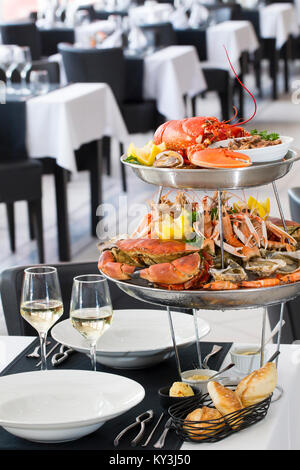 Platter of seafood, restaurant 'Le Homard Gourmand' in Fort Mahon, cook, chef Jackie Masse. Stock Photo