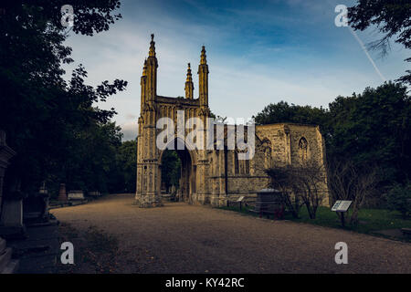 The partially destroyed Anglican Chapel on the Nunhead Cemetery, Southwark, London Stock Photo