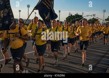 YOKOSUKA, Japan (Sept. 13, 2017) Chief Petty Officers and Chief Petty Officer Selectees from Yokosuka area commands take part in a formation run with Master Chief Petty Officer of the Navy Steven S. Giordano onboard Commander Fleet Activities Yokosuka. In addition to the run, Giordano had lunch with Sailors at the base galley and held an all hands call at the Fleet Theater. (U.S. Navy Stock Photo