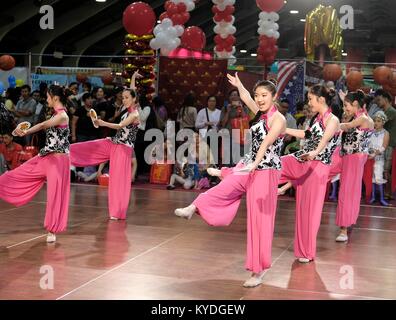 Los Angeles, USA. 14th Jan, 2018. Dancers perform at the 37th Asian American Expo in Los Angeles, the United States, on Jan. 14, 2018. Credit: Zhao Hanrong/Xinhua/Alamy Live News Stock Photo