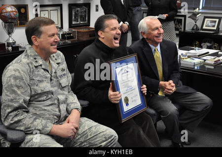 Governor Steve Beshear joined Kentucky's Adjutant General Maj. Gen. Edward W. Tonini and University of Kentucky Men's Basketball Coach John Calipari to speak with members of the 1204th Aviation Support Battalion currently deployed to Kuwait.