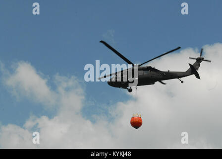 Soldiers of the Kentucky National Guard's 63rd Theater Aviation Brigade participates in Exercise Vibrant Response at training areas in southern Indiana, July, 2013. (U.S. Army National Guard photo by Capt. Daniel VanHorn) Stock Photo