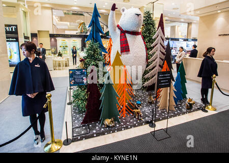 Openning for a business day in the winter, Shinsegae Department Store, Seoul, South Korea Stock Photo