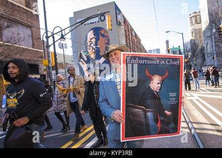 Atlanta, USA. 15th Jan, 2018. Thousands of people gathered in Atlanta for the annual MLK Day march which celebrates the life of Dr. Martin Luther King Jr. 15th Jan, 2018. Credit: Steve Eberhardt/ZUMA Wire/Alamy Live News Stock Photo