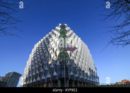 London, UK. 16th Jan, 2018. The new United States embassy diplomatic mission officially opens after relocating from the old site in Mayfair to Nine Elms in London. The new cube shaped building with shimmering sails of plastic was designed by American Philadelphia based architect  Kieran Timberlake at a cost £750 million. The new embassy due to be officially opened by President Donald Trump who has since cancelled his State visit to the United Kingdom Credit: amer ghazzal/Alamy Live News Stock Photo