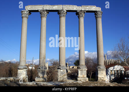 Columns of oldtemple in Uzunjaburch near Silifke Stock Photo