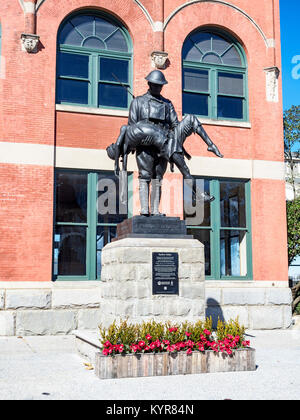 WWI memorial sculpture by James Butler commemorating the 167th US Infantry Regiment of the Rainbow Division at Union Station Montgomery Alabama, USA. Stock Photo