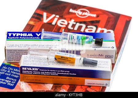 Revaxis diptheria, tetanus and poliomelitis vaccine Stock Photo - Alamy