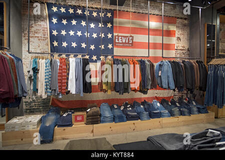 Levis store san francisco hi-res stock photography and images - Alamy