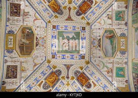 Villa Farnese - Room of the wall- makers Stock Photo - Alamy