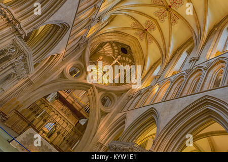 Scissor Arches in Wells Cathedral, Wells Cathedral, Wells, Somerset UK in January - mediaeval Stock Photo