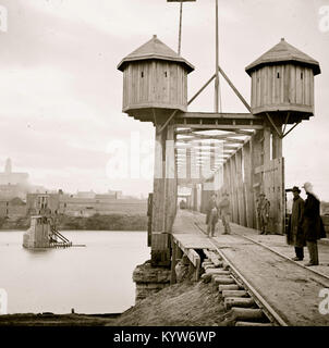 Nashville, Tenn. Fortified railroad bridge across Cumberland River Stock Photo