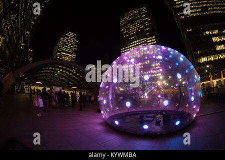 London, UK. 16th Jan, 2018. Showcasing artists from around the world, with an emphasis on cutting edge technology, Winter Lights takes place throughout Canary Wharf. Sonic light bubble by ENESS . Credit: Carol Moir/ Alamy Live News.