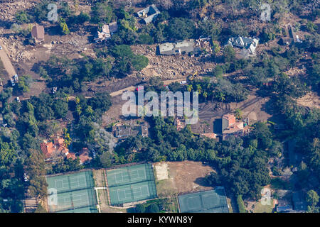 Montecito, California, USA. 15th Jan, 2018. Aerial view of Montecito and mudslide damage. Credit: Mark Holtzman/ZUMA Wire/Alamy Live News Stock Photo