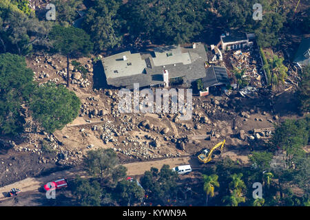 Montecito, California, USA. 15th Jan, 2018. Aerial view of Montecito and mudslide damage. Credit: Mark Holtzman/ZUMA Wire/Alamy Live News Stock Photo