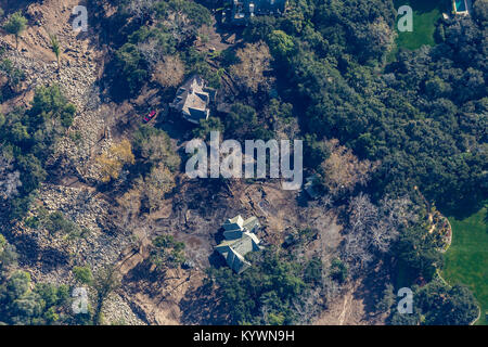 Montecito, California, USA. 15th Jan, 2018. Aerial view of Montecito and mudslide damage. Credit: Mark Holtzman/ZUMA Wire/Alamy Live News Stock Photo