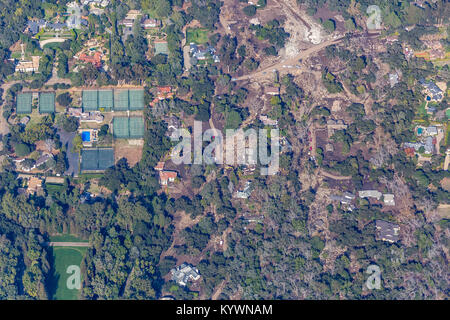 Montecito, California, USA. 15th Jan, 2018. Aerial view of Montecito and mudslide damage. Credit: Mark Holtzman/ZUMA Wire/Alamy Live News Stock Photo