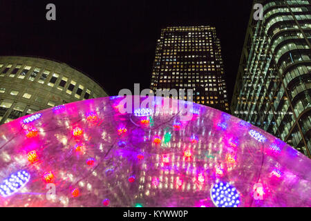 Canary Wharf, London, 16th Jan 2018. The Sonic Light Bubble, an installation by Australian studio ENESS in Jubilee Plaza. Winter Lights 2018 at Canary Wharf opens to the public. The free exhibition includes over 30 sculptures, structures and installations, some interactive, from innovative light artists. Credit: Imageplotter News and Sports/Alamy Live News