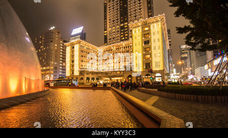 Dome water fountain at front of Peninsula Hotel in Hong Kong Stock Photo