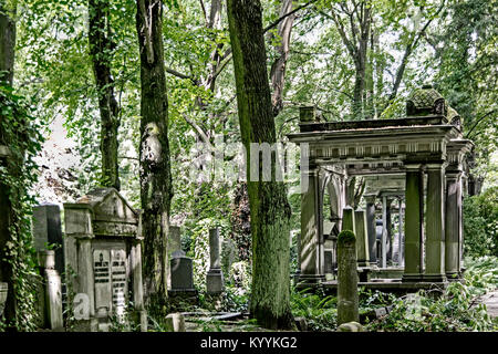 Berlin Weissensee, Jewish Cemetery; Jüdischer Friedhof in Berlin Weißensee, der größte in Europa Stock Photo