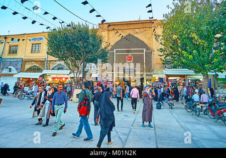 SHIRAZ, IRAN - OCTOBER 12, 2017: The Zand walking street is always full of people, visiting Vakil Bazaar, local cafes and stores, on October 12 in Shi Stock Photo
