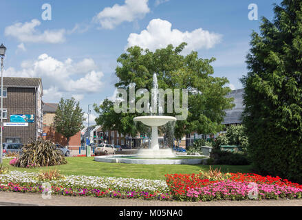 Turners Hill Fountain, Turners Hill, Cheshunt, Hertfordshire, England, United Kingdom Stock Photo