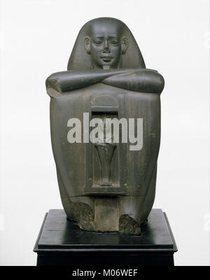 Naophorous Block Statue of a Governor of Sais, Psamtik-seneb- MET DT11707 Stock Photo