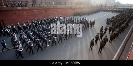 armed forces band perform during 'Beating the Retreat' ceremony rehearsals at vijay chowk rajpath in delhi on Friday. photo by Shrikant Singh. Presidents Bodyguard practice during beating retreat rehearsals at Rajpath in New Delhi on Thursday. Photo by Ravi Shrikant Singh. Credit: Shrikant Singh/Pacific Press/Alamy Live News Stock Photo