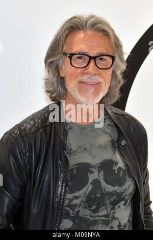 Barcelona, Spain. 20th Jan, 2018. The famous hairdresser and stylist Alberto Cerda in the Cosmobeauty fair held in Barcelona. Credit: Ramon Costa/SOPA/ZUMA Wire/Alamy Live News Stock Photo