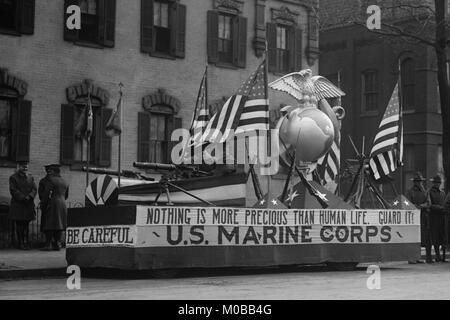 Gun Parade Float US Marine Corps Parade Float emphasizing recruitment Stock Photo - Alamy