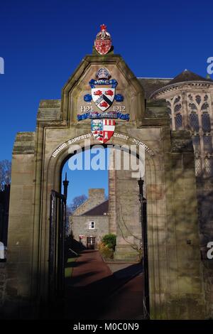 New Kings 1912 Lecture Building and Arch Gateway, University of Aberdeen Campus, Old Aberdeen. Aberdeen Scotland, UK. Stock Photo