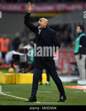 Milan, Italy. 21st Jan, 2018. Inter Milan's head coach Luciano Spalletti gestures during a Serie A soccer match between Inter Milan and Roma in Milan, Italy, Jan. 21, 2018. The game ends with a 1-1 tie. Credit: Alberto Lingria/Xinhua/Alamy Live News Stock Photo