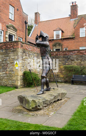 Bronze statue of Sir Henry Percy (1634-1403) aka Harry Hotspur, sited on Pottergate, Alnwick, Northumberland.  Statue by sculptor Keith Maddison. Stock Photo