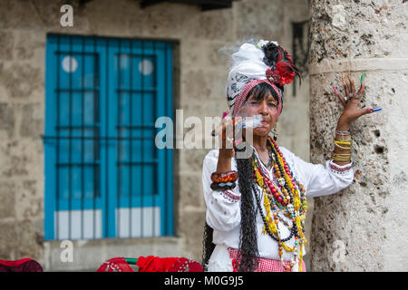 Gypsy woman in Old Havana, Cuba Stock Photo - Alamy