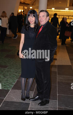 Berlin, Germany. 21st Jan, 2018. EXCLUSIVE: Former German Chancellor Gerhard Schroeder with his partner Soyeon Kim on 21.01.2018 at the Philharmonie in Berlin. The former SPD chancellor showed his new South Korean partner the German capital this weekend. Credit: Gerald Matzka/dpa-Zentralbild/ZB | usage worldwide/dpa/Alamy Live News Stock Photo