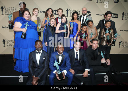 Los Angeles, Ca, USA. 21st Jan, 2018. Cast of 'This Is Us', Sterling K. Brown, Mandy Moore, Chrissy Metz, Milo Ventimiglia, Justin Hartley, Susan Kelechi Watson, Chris Sullivan, Jon Huertas, Eris Baker, Faithe Herman, Parker Bates, Alexandra Breckenridge, Hannah Zeile, Lonnie Chavis, Niles Fitch, Logan Shroyer at The 24th Annual Screen Actors Guild Awards - Press Room held at The Shrine Auditorium in Los Angeles, California on January 21, 2018. Credit: Fs Retna/Media Punch/Alamy Live News Stock Photo