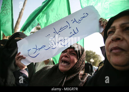 Gaza City, The Gaza Strip, Palestine. 22nd Jan, 2018. Palestinian women take part in a protest in Gaza City against US President Donald Trump's decision to recognise Jerusalem as the capital of Israel. Credit: Hassan Jedi/Quds Net News/ZUMA Wire/Alamy Live News Stock Photo