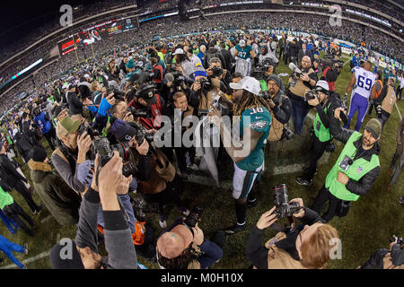 Philadelphia Eagles running back Kenjon Barner (38) during the NFL football  game between the Philadelphia Eagles and the Carolina Panthers on Thursday  October 12, 2017 in Charlotte, NC. Jacob Kupferman/CSM Stock Photo - Alamy