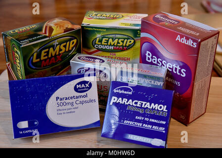 A selection of cold and flu remedies. Including  Paracetamol tablets, multivitamins  and Lemsip Max Stock Photo