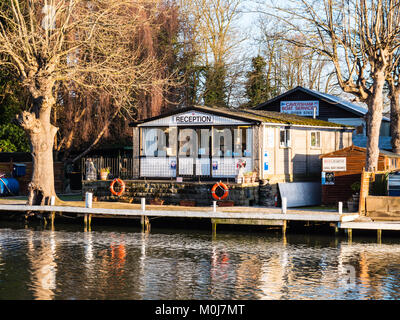 Caversham Boat Services Offices, Frys Island, River Thames, Reading, Berkshire, England Stock Photo
